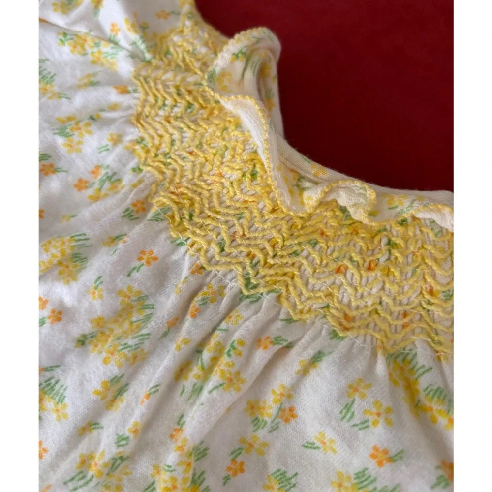 Vintage Carters Baby Girl Floral Smocked Top and Bloomer Set Yellow 3 Months
